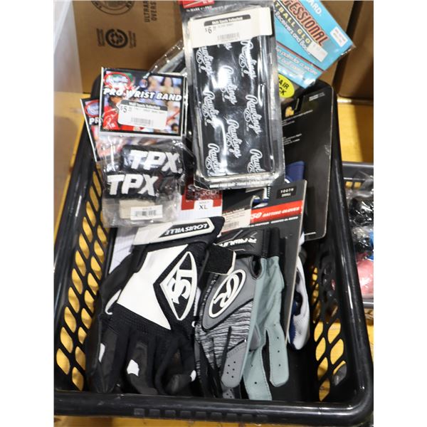 LOT OF ASSORTED SPORTS GLOVES