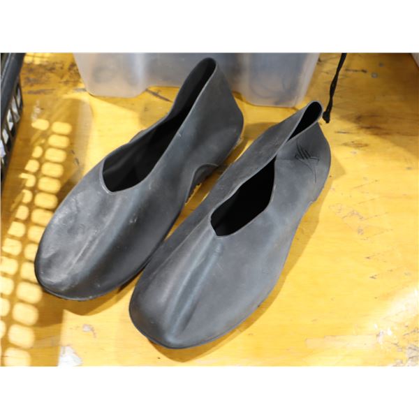 PAIR OF KNAPPER OVERSHOES (ASSORTED SIZES)