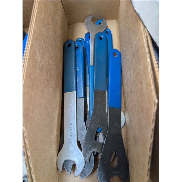LOT OF 10 ASSORTED PARK TOOL CONE WRENCHES