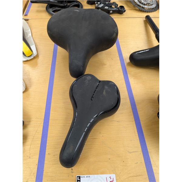 LOT OF 2 ASSORTED BIKE SEATS