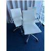Image 2 : 3pc - Rolling White Adjustable Office Chairs