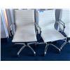 Image 2 : 4pc - Rolling White Adjustable Office Chairs