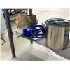 Image 3 : Shop Miscellaneous Lot - Stockpot, Hoses & 10 lb Weight Plate