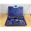 Image 1 : Tap and Die Set with Wrench Handles (25pc+)