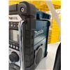 Image 4 : Makita DMR107 Cordless Jobsite Radio