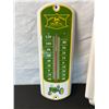 Image 3 : John Deere Thermometers