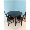 Image 1 : Kitchen Table & Chairs