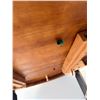 Image 7 : Kitchen Table & Chairs