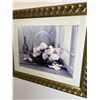 Image 4 : Contrast Floral Art