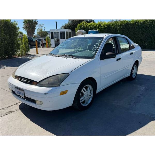 FORD  FOCUS 2001 T-DONATION