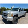 Image 1 : CHEV SILVERADO 2010 O/S TITLE 2 DAYS