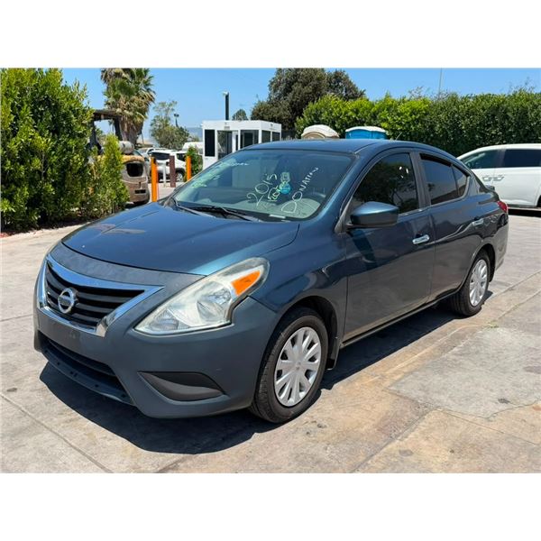 NISS VERSA 2015 SALV T/DONATION