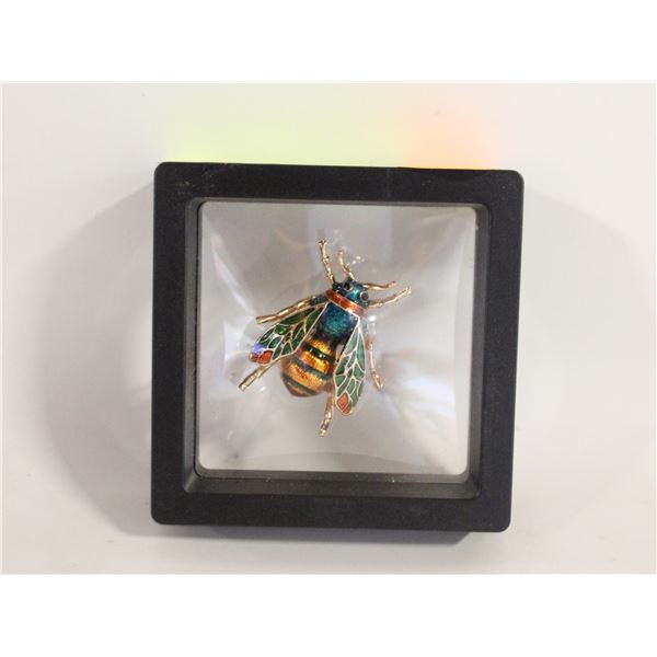 NEW BEE BROOCH TEAL+GOLD TONES 1.38”X1.02”