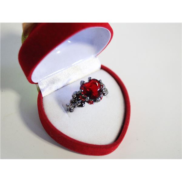 NEW HEART SHAPE RING SZ8