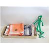 Image 1 : 15 VINTAGE - NEW HANDKERCHIEFS,