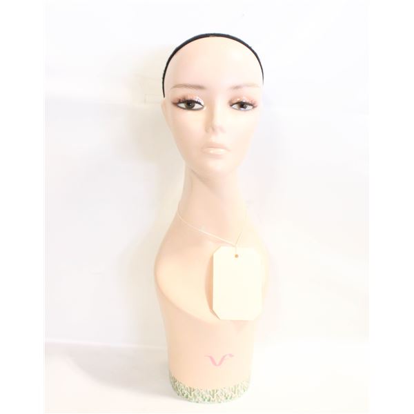 VIVICIA FOX 22" FEMALE WIG/HATS/JEWELRY