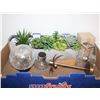 Image 1 : ARTIFICIAL PLANTS AND SOLAR GLASS