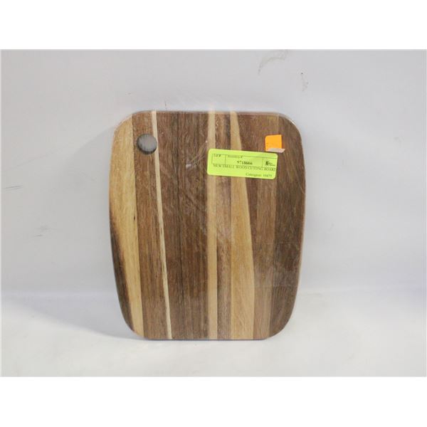 NEW SMALL WOOD CUTIING BOARD.