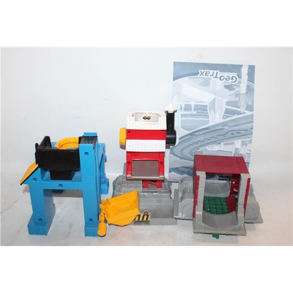 FISHER PRICE GEO TRAX OUT BUILDINGS ASSORTED