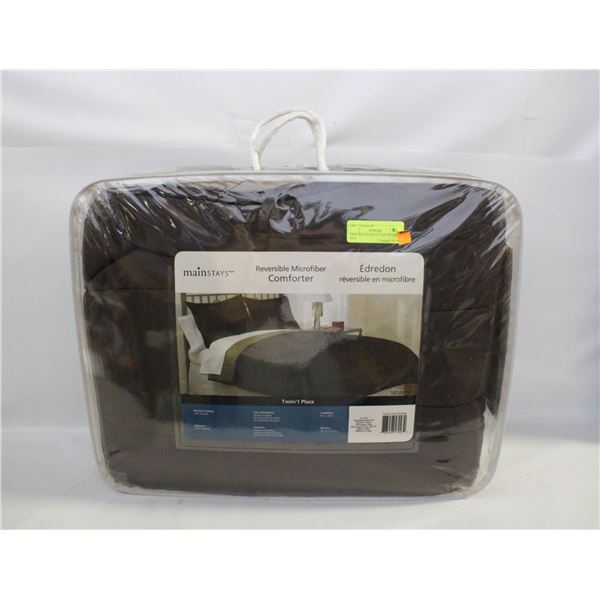 TWIN REVERSABLE COMFORTER - NEW