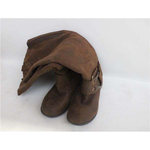 ESTATE LADIES SIZE 6.5 RIDING BOOTS SUEDE