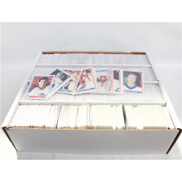 QTY 3200 VARIOUS YEAR+BRAND HOCKEY CARDS
