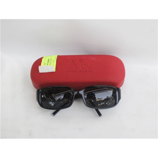 ANNE KLINE VINTAGE SUNGLASSES+CASE