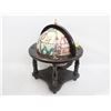 Image 1 : DESKTOP GLOBE WITH LIFT-LID HIDING SPACE