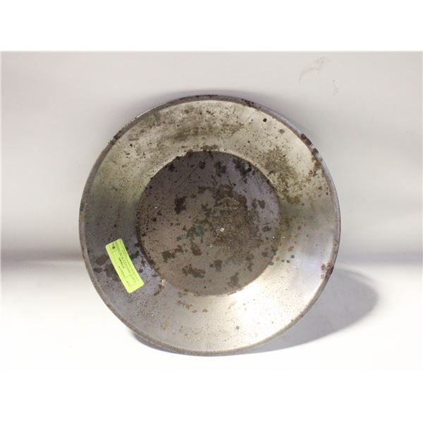 EARLY 1900S GOLD RUSH PANNING PAN FROM DAWSON CITY