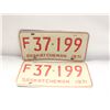 Image 1 : 1971 SASKATCHEWAN MATCHING LICENSE PLATES-ESTATE