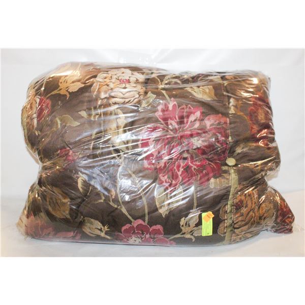 ASHBY ROSES COMFORTER 90"X94" COSTA BROWN NEW