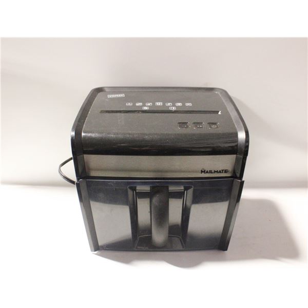 STAPLES MAILMATE SHREDDER