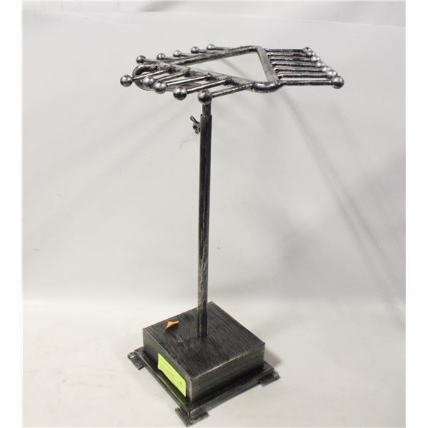 LARGE 3 SIDED JEWELRY STAND, ADJUSTABLE HEIGHT