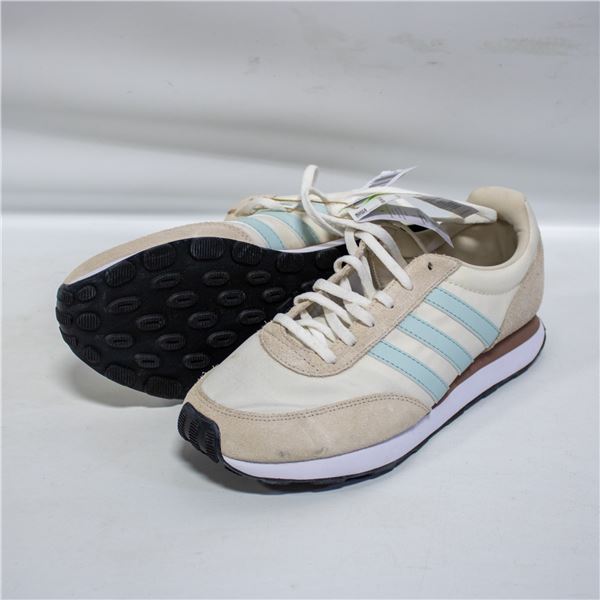 ADIDAS WOMENS RUNNERS BEIGE & TEAL SIZE 8