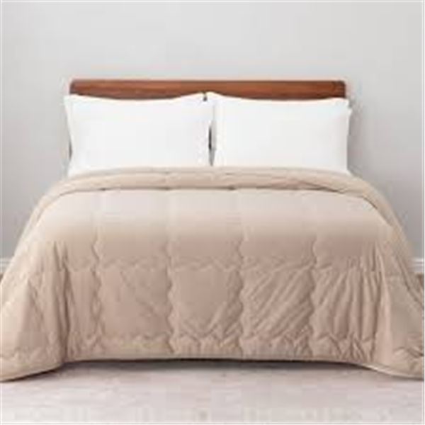 NEW BERKSHIRE COOLING BLANKET BEIGE QUEEN SIZE