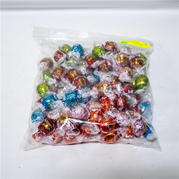 BAG OF LINDOR SUMMER ASSORTMENT CHOCOLATE