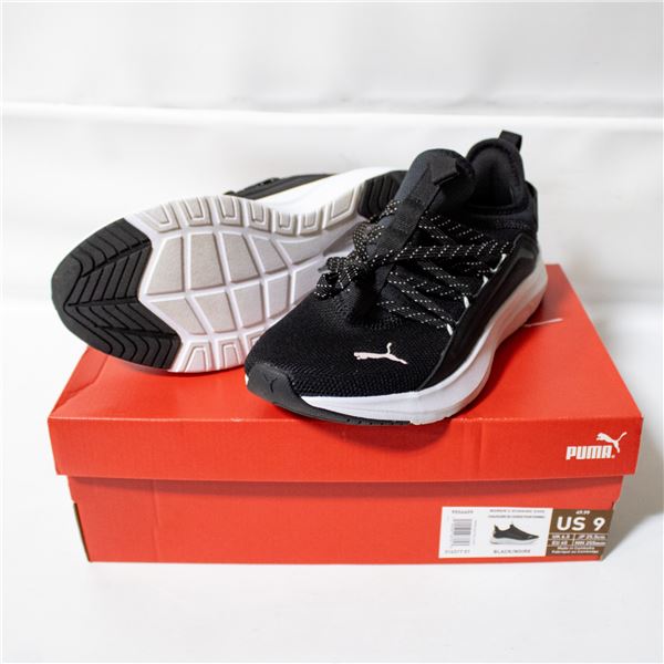 PUMA WOMENS RUNNING SHOE BLACK & WHITE SIZE 9