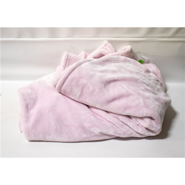 KATE SPADE PLUSH THROW BLANKET PINK TWIN SIZE