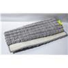 Image 1 : MINERAL SPRINGS SOFT GRID BATH MAT GREY - 24 X 36"