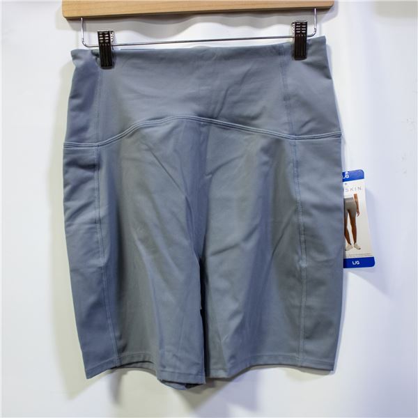 NEW DANSKIN WOMENS LARGE ACTIVE STRETCH SHORTS