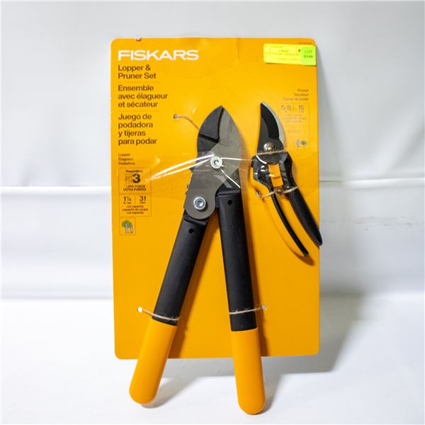 2 PIECE FISKARS LOPPER & PRUNER SET