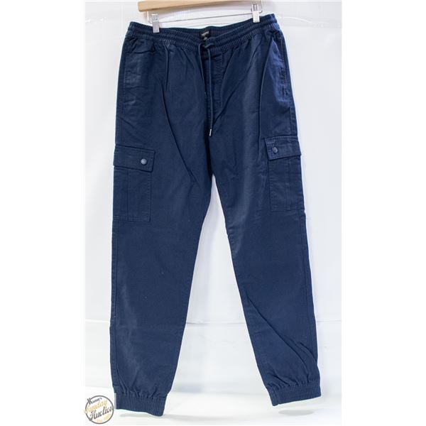 NEW BUFFALO MENS MEDIUM CARGO PANTS - NAVY BLUE