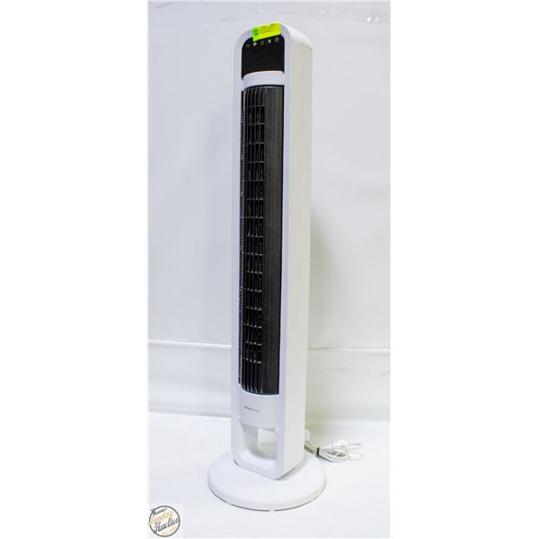 OMNIBREEZE TOWER FAN WITH REMOTE CONTROL WHITE