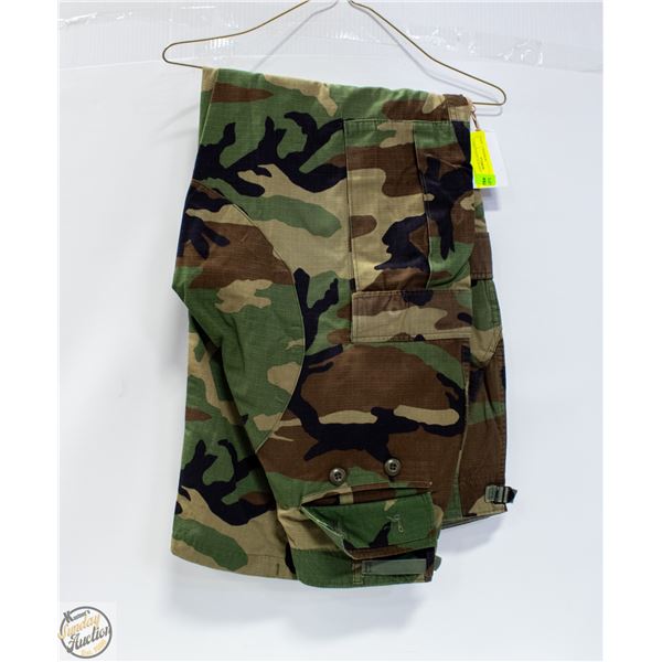 CAMO PANTS 36 WAIST