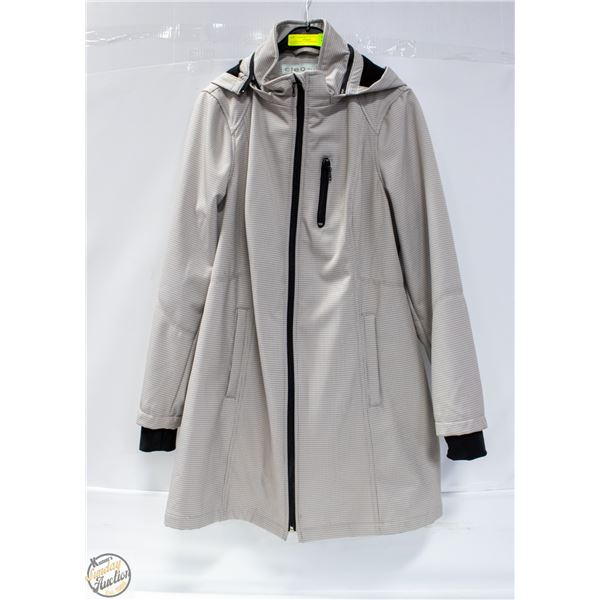 CLEO PETITES OUTERWEAR JACKET- SIZE P/MEDIUM