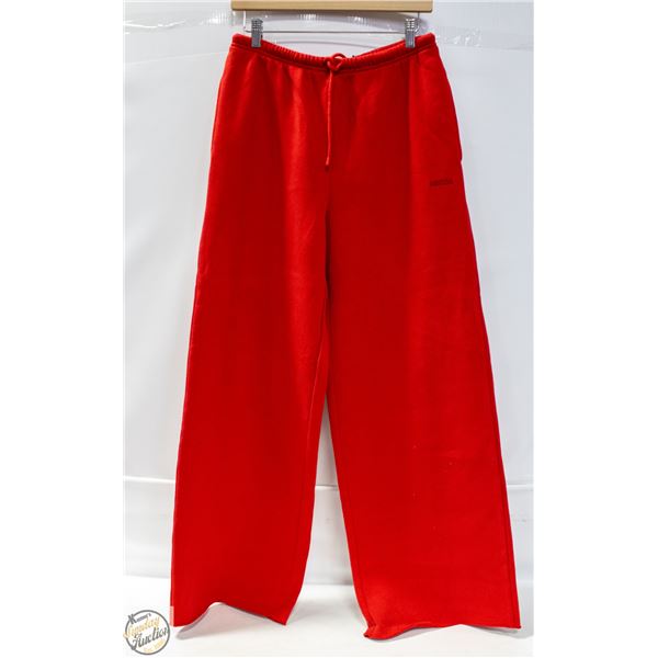 ARITZIA WOMEN'S "MEGA FIT" PANTS- SIZE MEDIUM