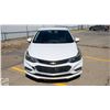 Image 8 : SALVAGE 2017 CHEVROLET CRUZE LT