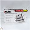 Image 1 : 3 PIECE MEYER ACCOLADE STAINLESS STEEL FRY PAN SET