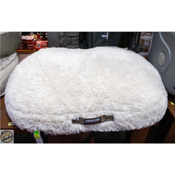 KIRKLAND AERO CLOUD PILLOW PET BED WHITE 40 X 32"