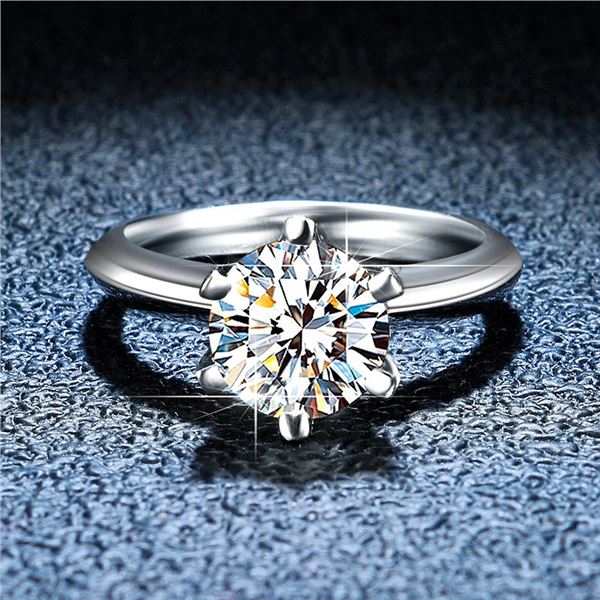 1CT CERTIFIED SZ 8 ROUND BRILLIANT MOISSANITE 925S